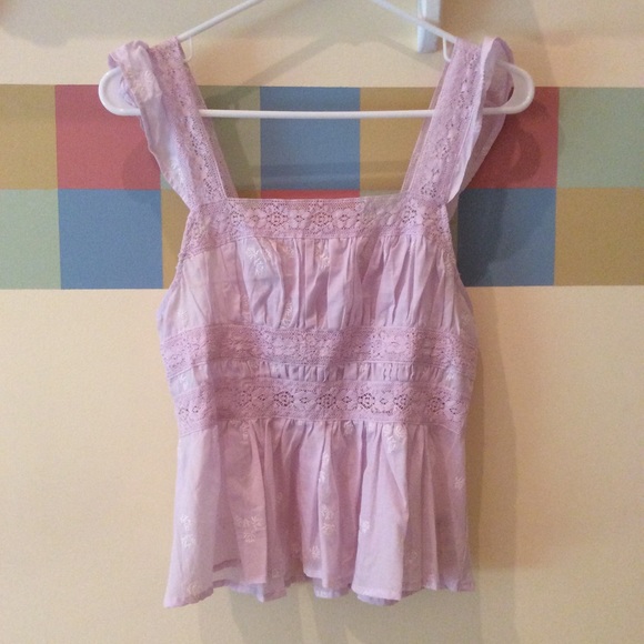 Brand new super cute tank top - Picture 2 of 3